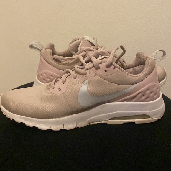 Nike Air Max Motion LW SE - Picture 7 of 9